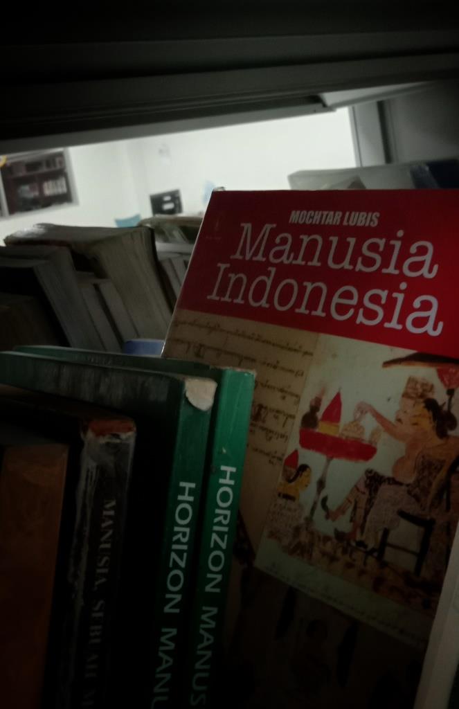 Diantara Kata Manusia Indonesia